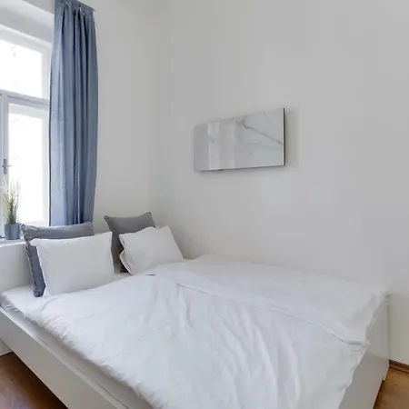 Jt's Benatska Str. Appartement